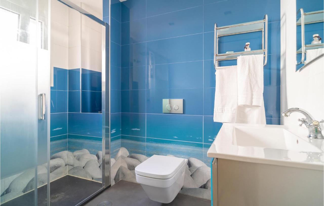 3 Bedroom Stunning Home In Torre Del Mar Exterior photo